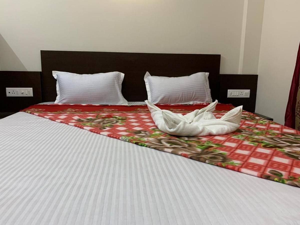 Strategic Inn Puri Eksteriør bilde